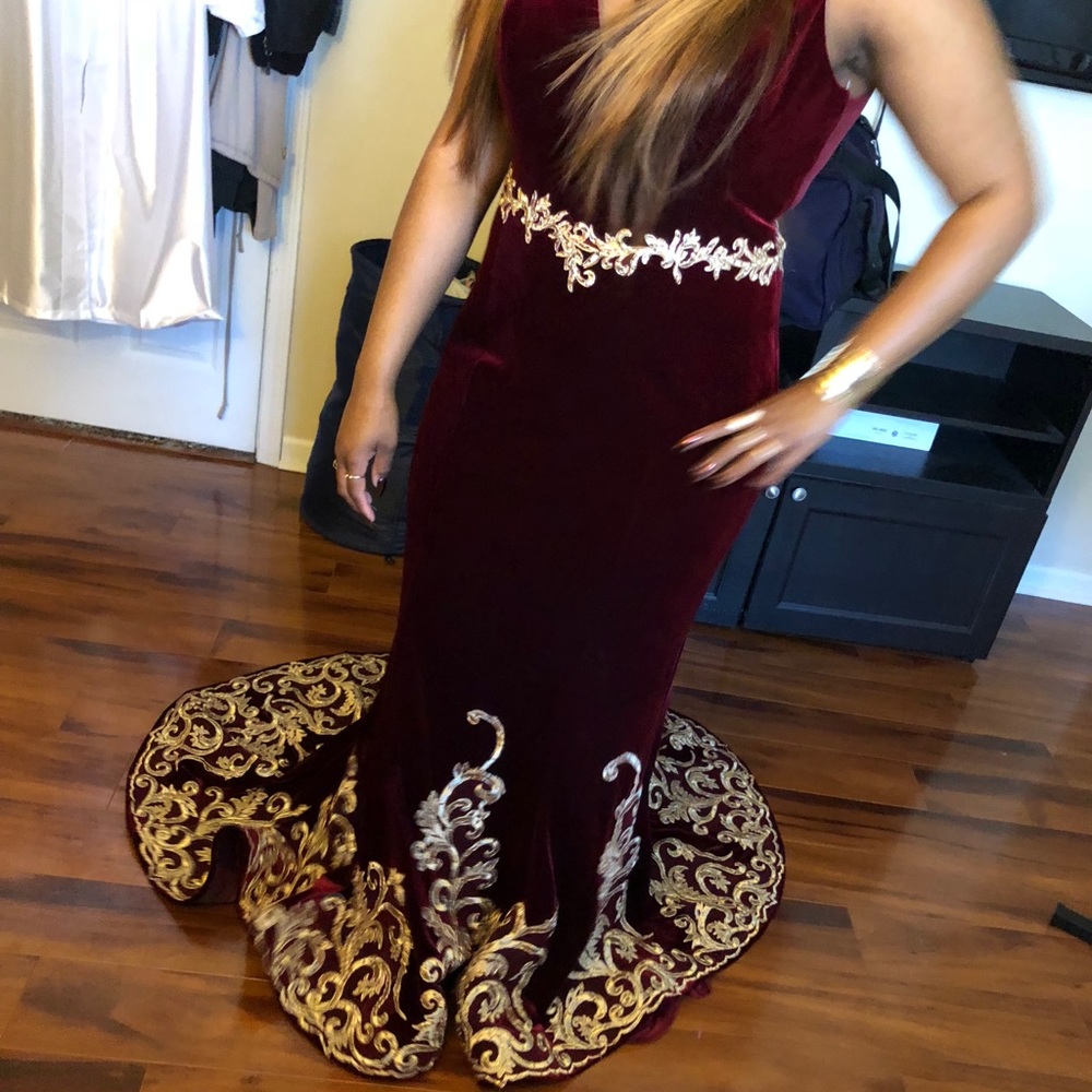 Beautiful Prom Dress - Picture 2 of 6